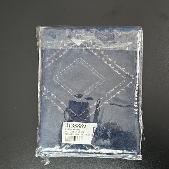 SINGLE rizzy home auden indigo velvet cotton sham standard - Picture 3 of 3